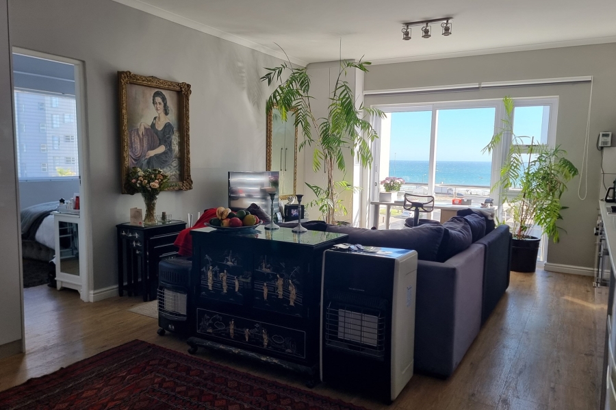 2 Bedroom Property for Sale in Beachfront Western Cape